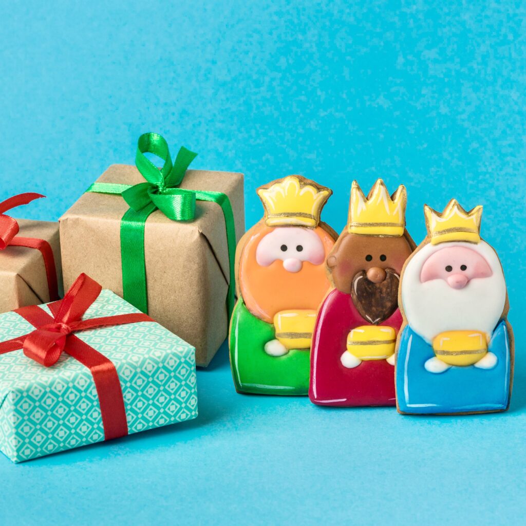 example of the three-kings-presents