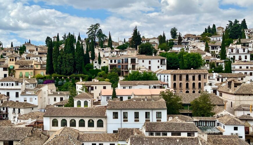 Bienvenido a Miriam Tourist Guide: Descubriendo la Magia de Granada